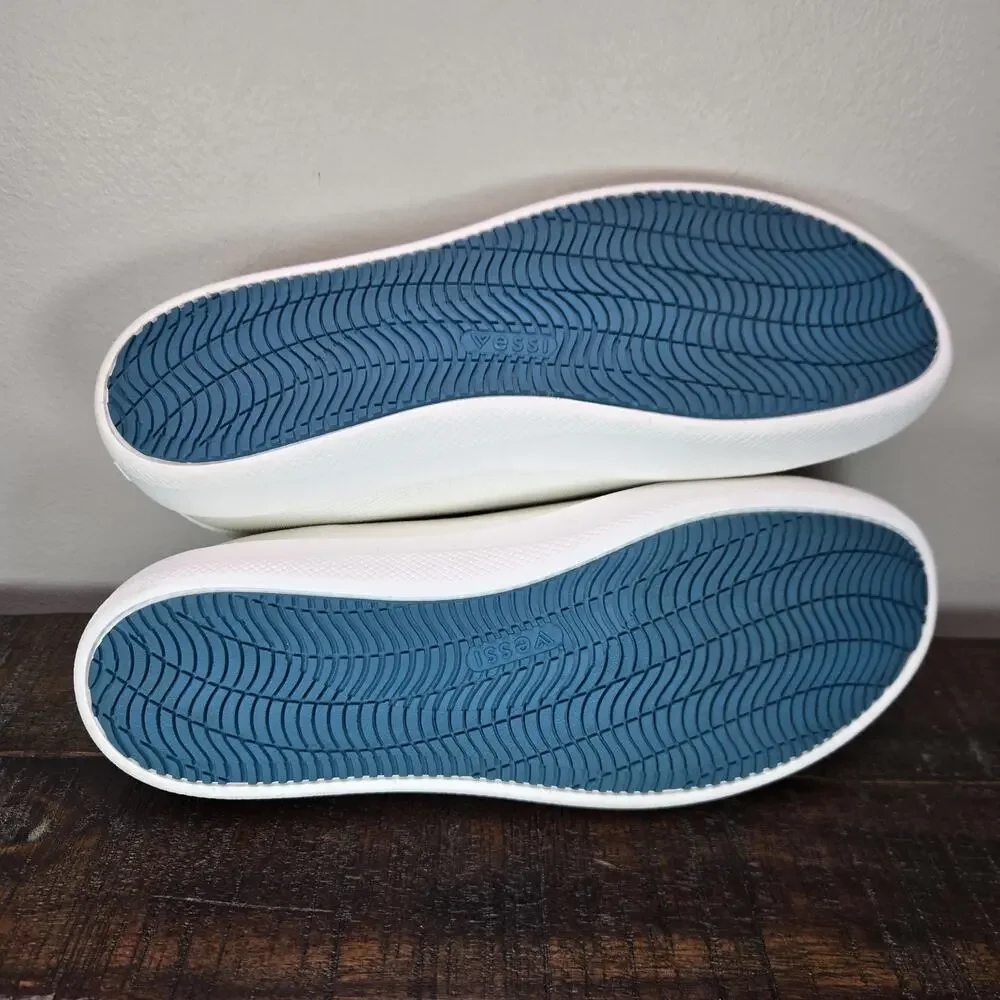 Vessi Boardwalk Slip On Womens Size 7 Waterproof Shoes Sneakers Sail White